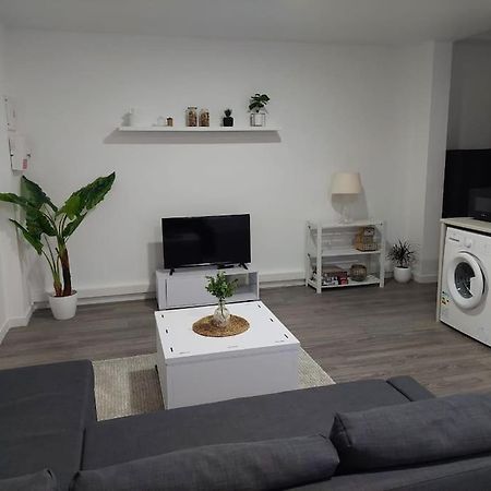 Midtown Pdl Διαμέρισμα Πόντα Ντελγκάντα Εξωτερικό φωτογραφία